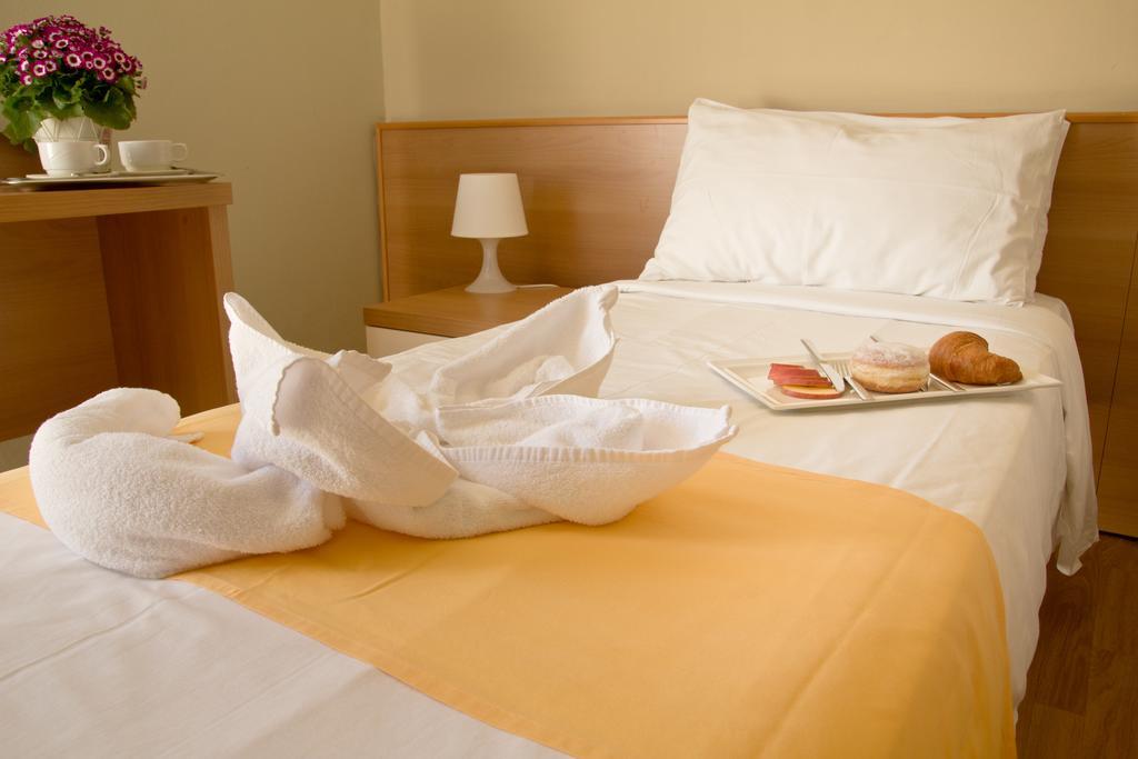 ליגננו סביאדורו Hotel La Fenice חדר תמונה