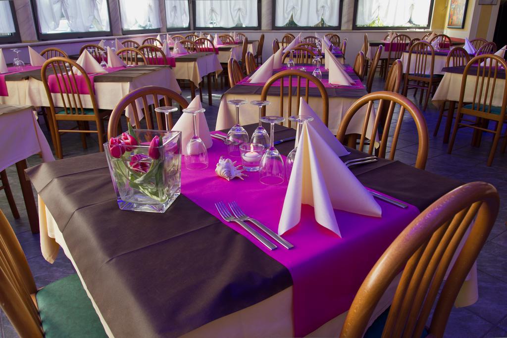 ליגננו סביאדורו Hotel La Fenice מראה חיצוני תמונה