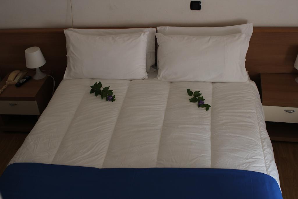 ליגננו סביאדורו Hotel La Fenice מראה חיצוני תמונה